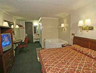 Knights Inn Ґрінсборо Екстер'єр фото